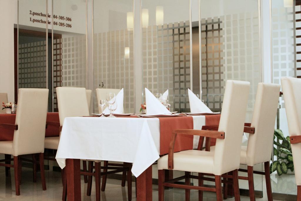 Garni Hotel Praha Trencsénteplic Kültér fotó