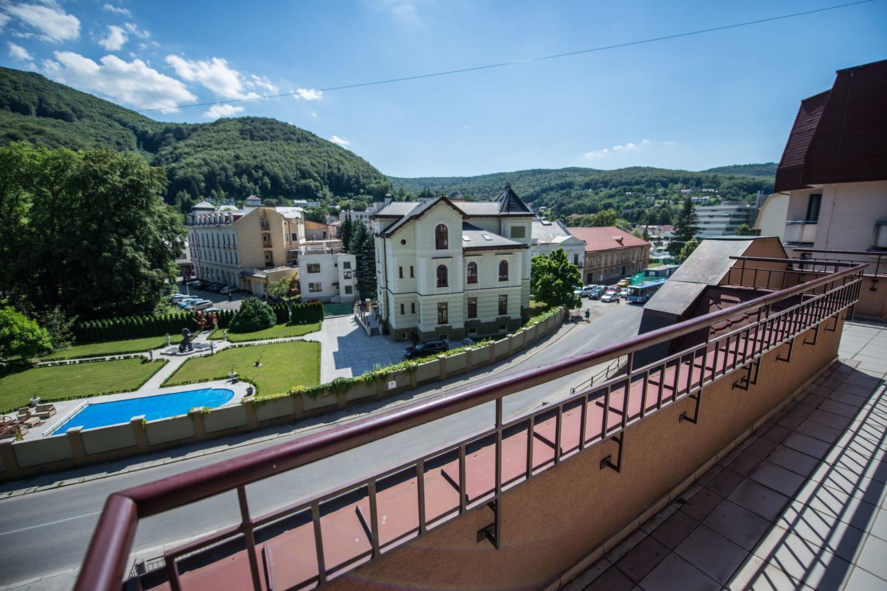Garni Hotel Praha Trencsénteplic Kültér fotó