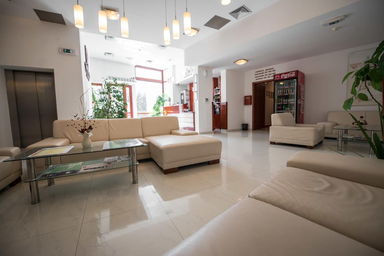 Garni Hotel Praha Trencsénteplic Kültér fotó