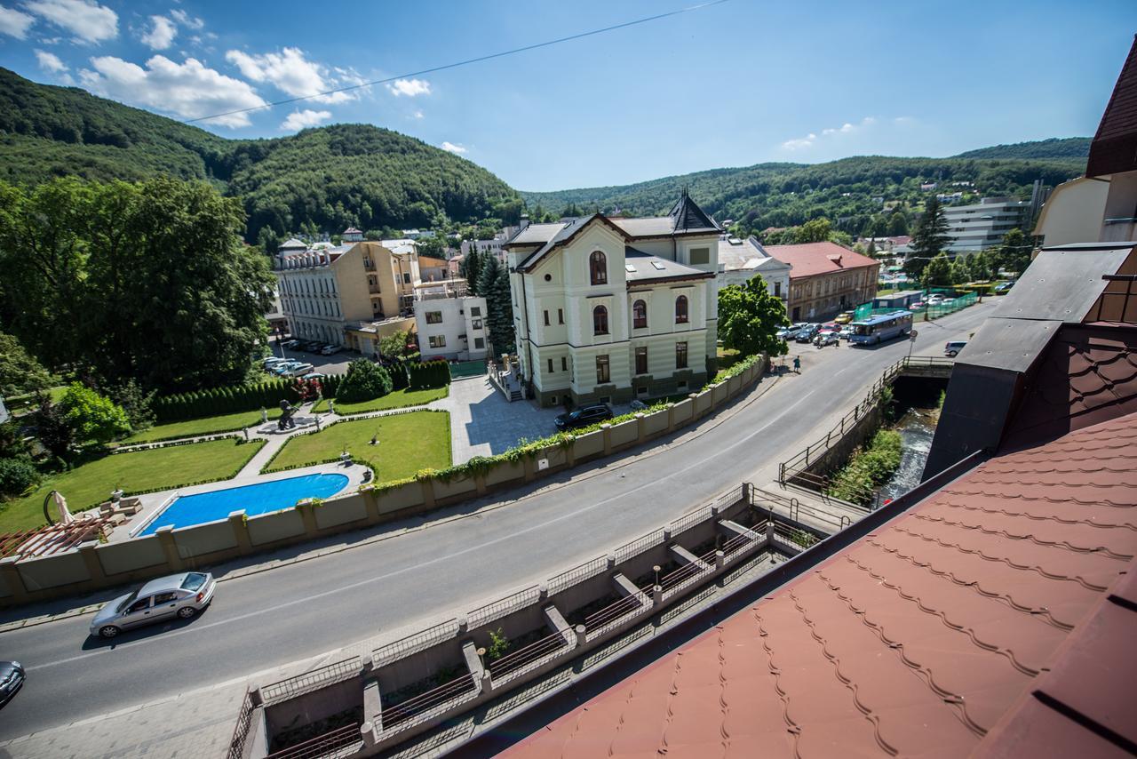 Garni Hotel Praha Trencsénteplic Kültér fotó